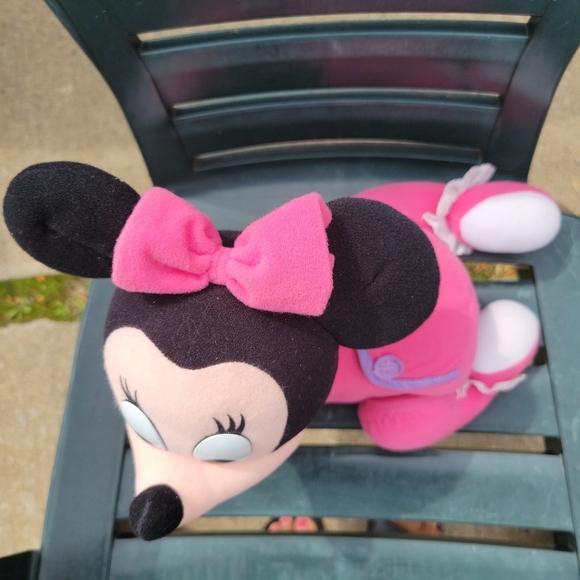 Mattel Disney 1995 Baby Touch N Crawl Crawling Electronic Minnie Mouse Toy Doll - Picture 2 of 7